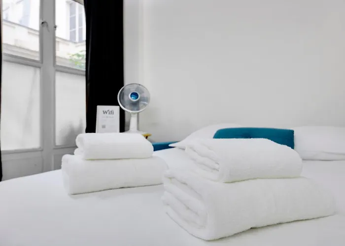 Louvre Opera דירה